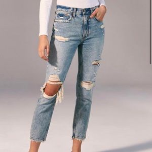 Abercrombie & Fitch High Rise Mom Jeans 31/12 NWOT